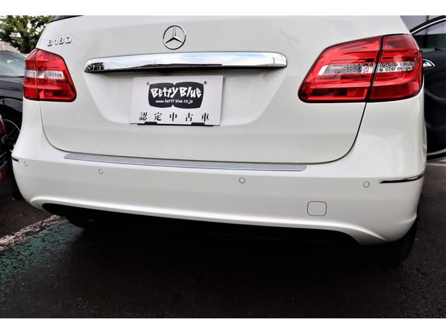 Mercedes Benz B-CLASS 2013-01 21044-18