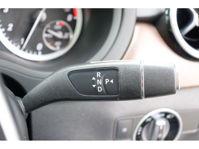 Mercedes Benz B-CLASS 2013-01 21044-6