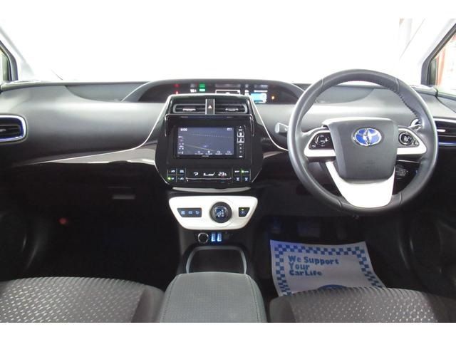 Toyota PRIUS 2017-03 11238-2
