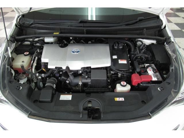 Toyota PRIUS 2017-03 11238-27