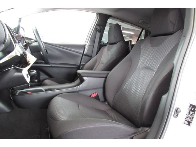 Toyota PRIUS 2017-03 11238-6