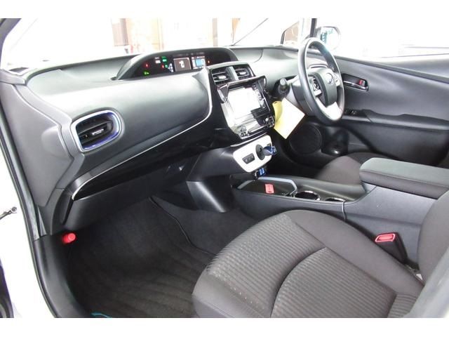 Toyota PRIUS 2017-03 11238-5