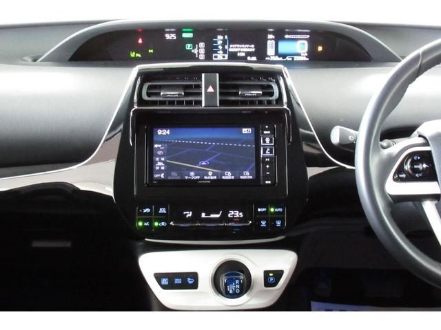 Toyota PRIUS 2017-03 11238-17