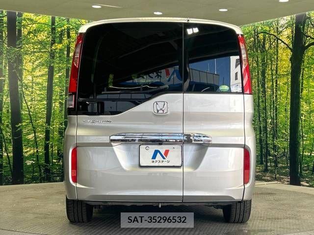 Honda STEP WGN 2018-06 368773-15