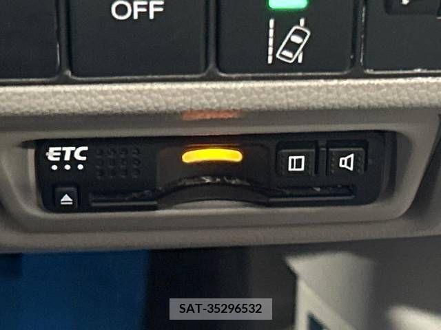 Honda STEP WGN 2018-06 368773-6