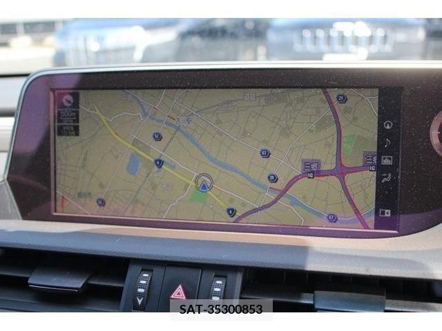 Lexus ES 2019-02 354183-3