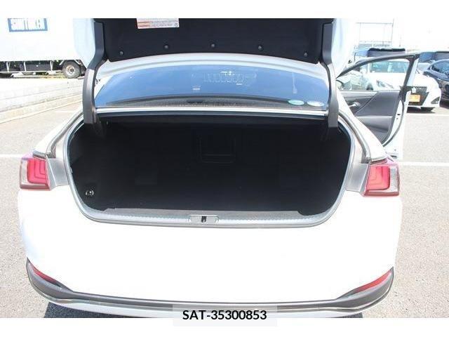 Lexus ES 2019-02 354183-20