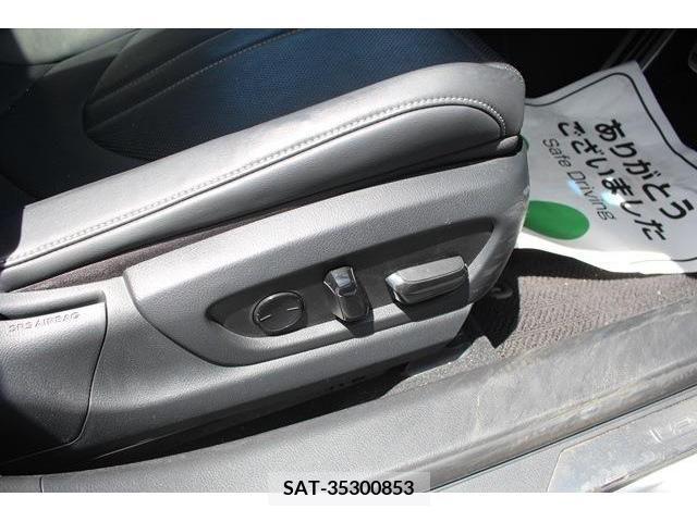 Lexus ES 2019-02 354183-9