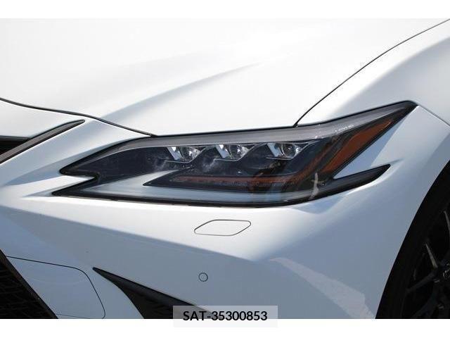 Lexus ES 2019-02 354183-15