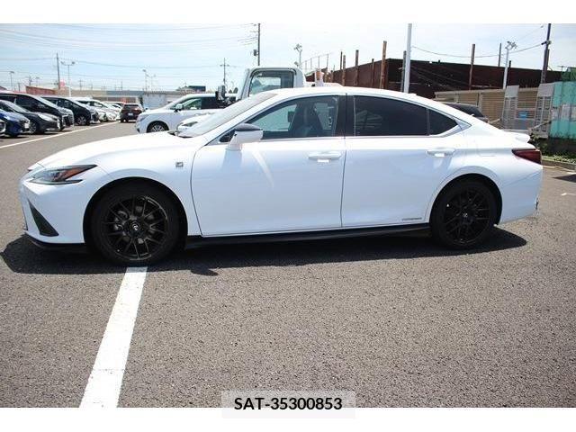 Lexus ES 2019-02 354183-11