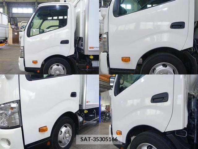 Hino DUTRO 2019-12 236744-8