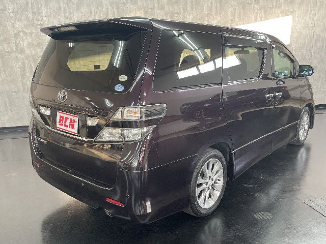Toyota VELLFIRE 2010-10 188571-2