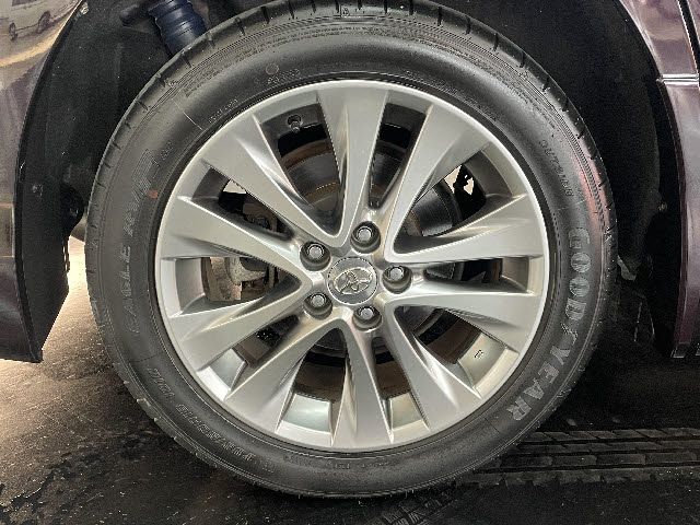 Toyota VELLFIRE 2010-10 188571-25