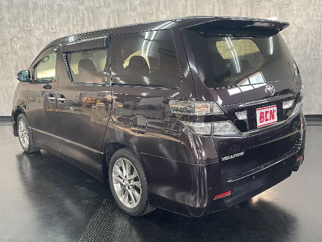 Toyota VELLFIRE 2010-10 188571-8
