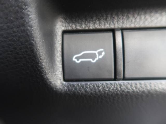 Toyota RAV4 2020-05 181235-6