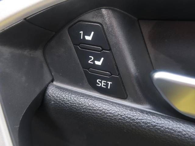 Toyota RAV4 2020-05 181235-7