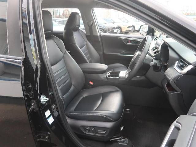 Toyota RAV4 2020-05 181235-8