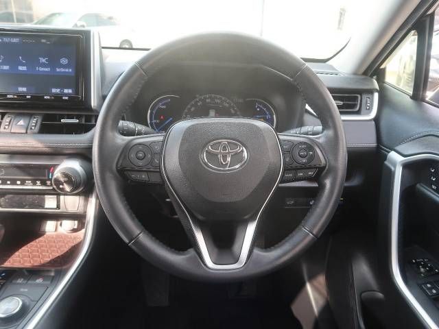 Toyota RAV4 2020-05 181235-11