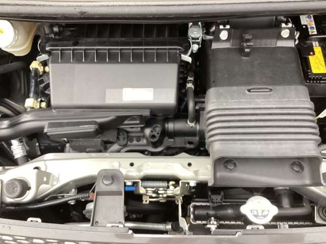 Mitsubishi EK X 2021-11 15825-16