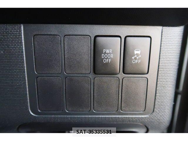 Toyota SPADE 2013-10 345355-11