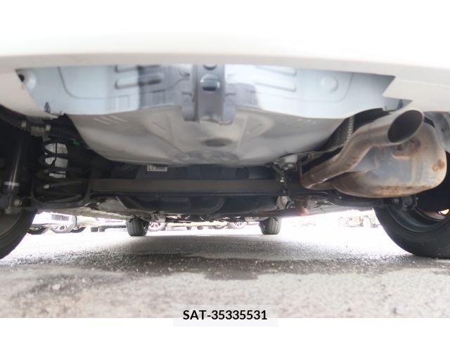 Toyota SPADE 2013-10 345355-17