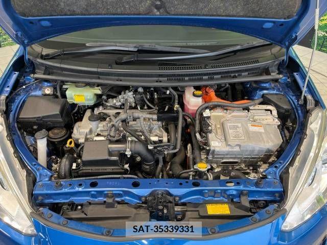 Toyota AQUA 2015-04 342363-18