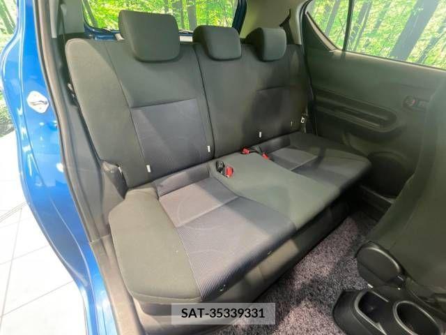 Toyota AQUA 2015-04 342363-9