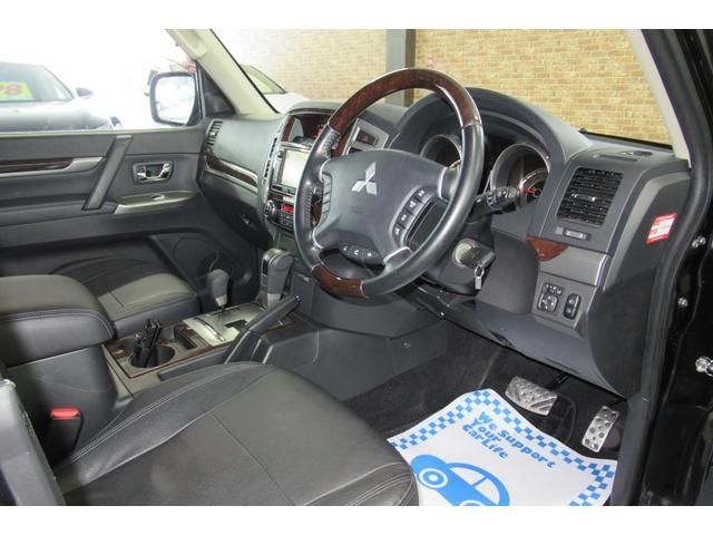 Mitsubishi PAJERO 2014-12 1646-3