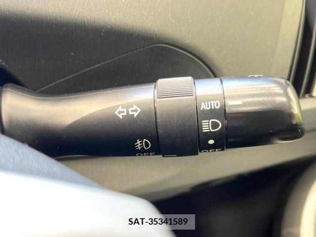 Toyota PRIUS 2011-09 322004-6