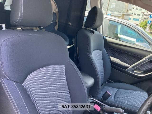 Subaru FORESTER 2018-04 390974-5