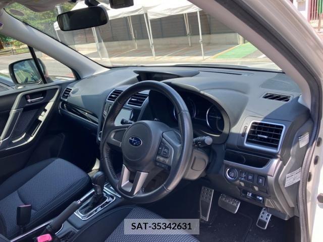 Subaru FORESTER 2018-04 390974-4