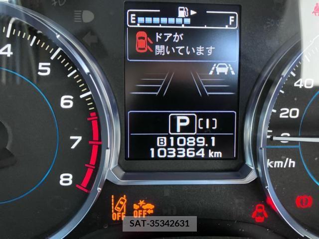 Subaru FORESTER 2018-04 390974-12
