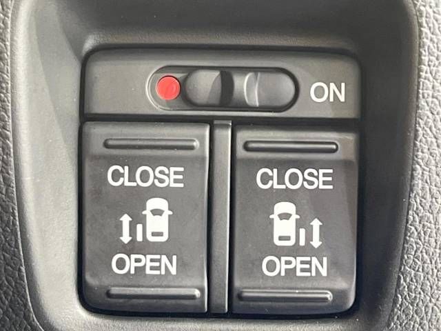 Honda N BOX CUSTOM 2017-03 9637-3