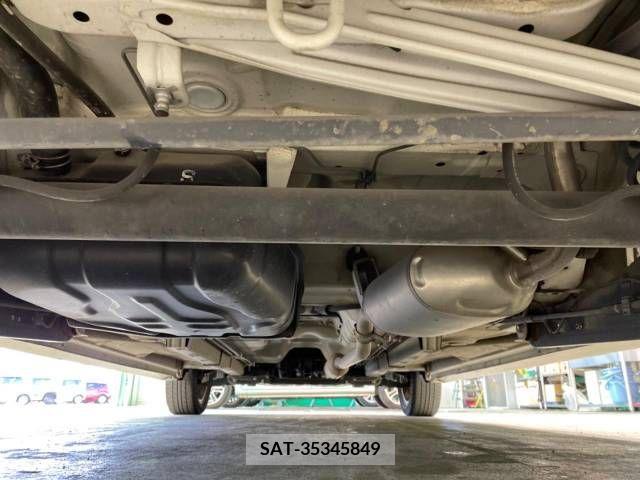 Nissan ROOX 2010-10 276203-17