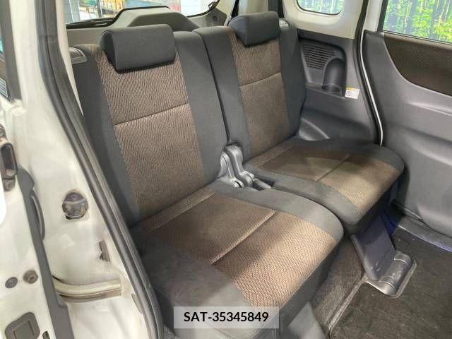 Nissan ROOX 2010-10 276203-9