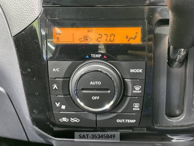 Nissan ROOX 2010-10 276203-4
