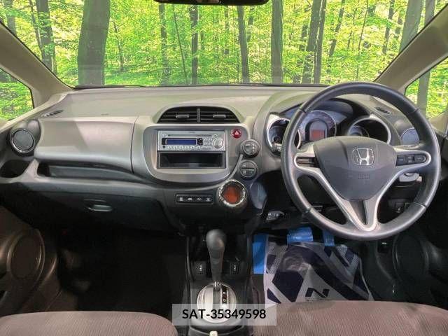 Honda FIT 2011-01 303321-1