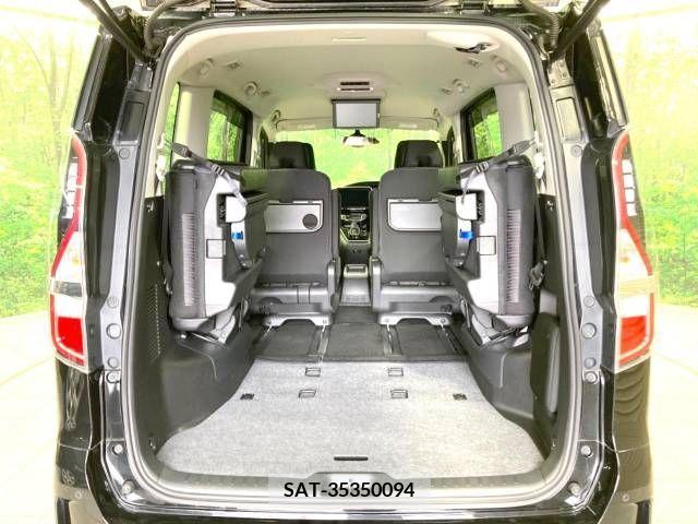 Nissan SERENA 2020-04 284119-10