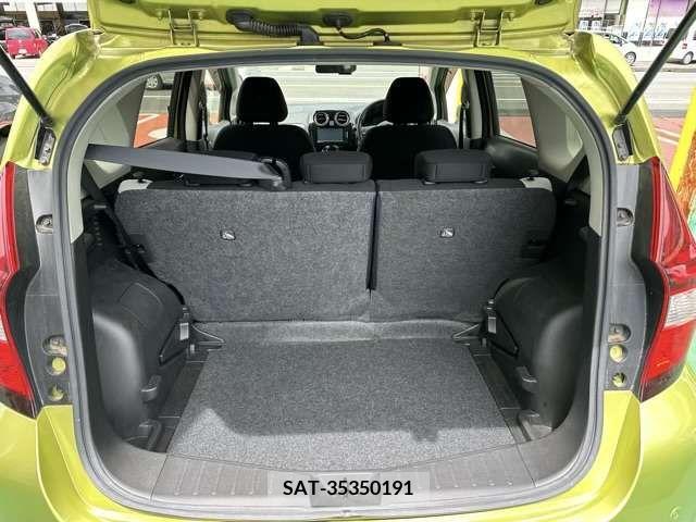 Nissan NOTE 2019-03 279848-7