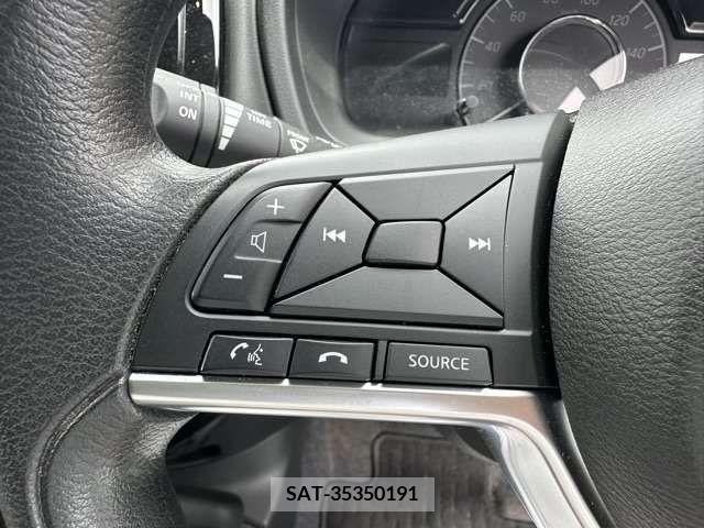 Nissan NOTE 2019-03 279848-15