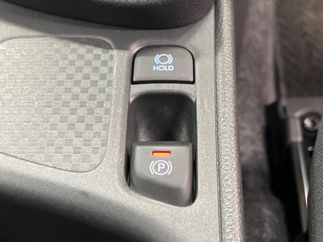 Toyota YARIS CROSS 2023-07 195684-6