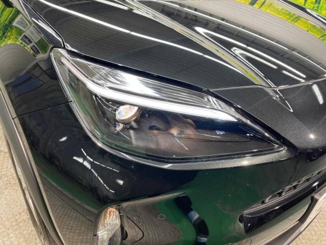 Toyota YARIS CROSS 2023-07 195684-12