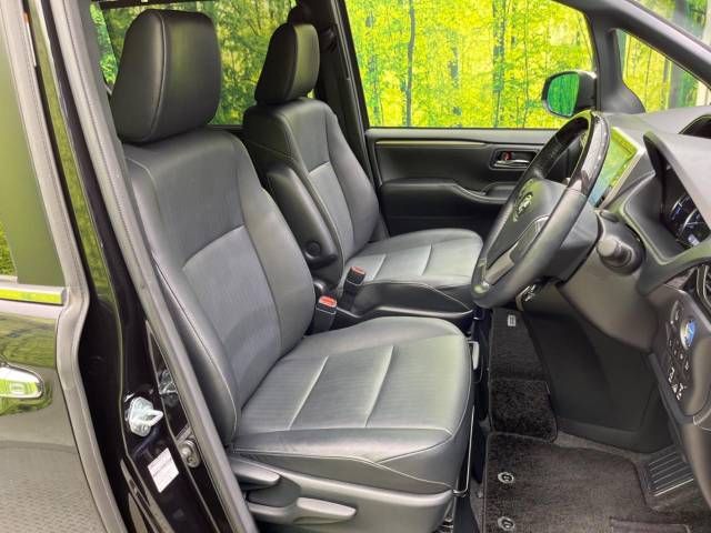 Toyota ESQUIRE 2016-11 17906-8