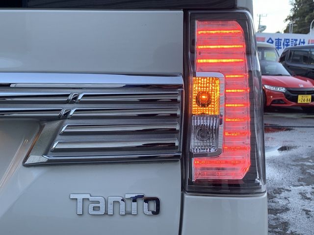 Daihatsu TANTO CUSTOM 2017-05 16086-14