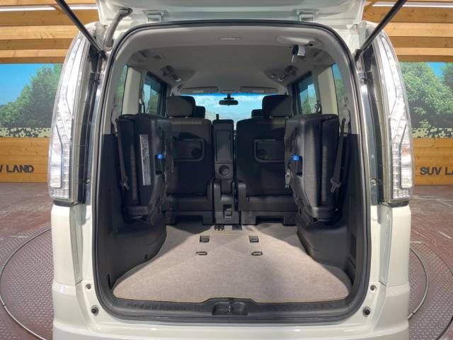 Nissan SERENA 2014-03 11961-11