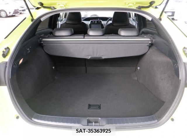 Toyota PRIUS 2016-12 206187-15