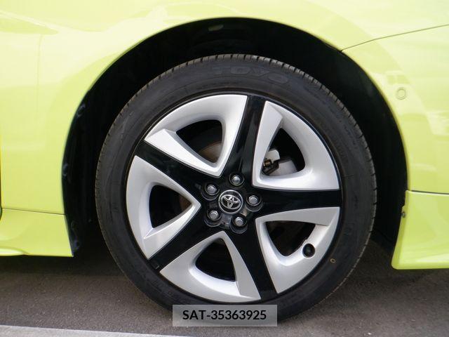 Toyota PRIUS 2016-12 206187-18