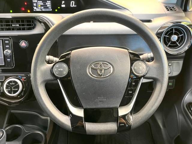 Toyota AQUA 2018-04 187108-12