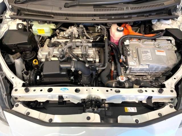Toyota AQUA 2018-04 187108-19