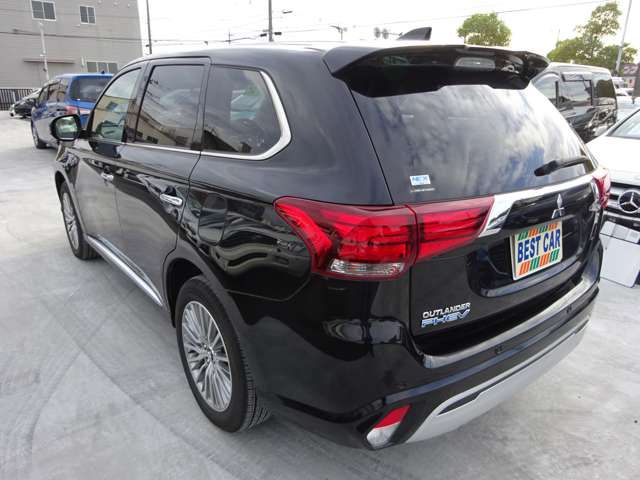 Mitsubishi OUTLANDER PHEV 2020-02 184411-2